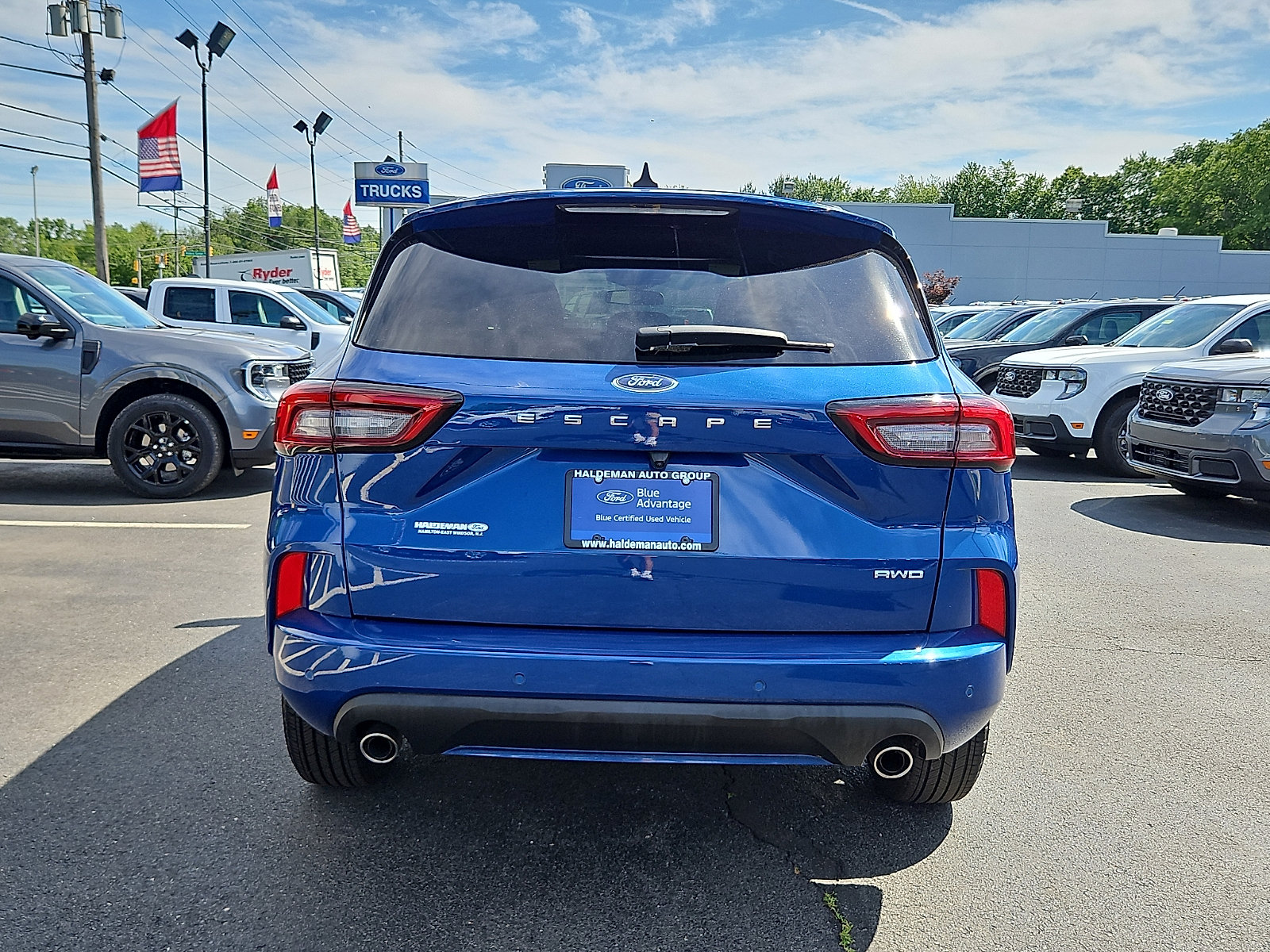 Certified 2023 Ford Escape ST-Line w/ Tech Pack #1 AWD/4WD image 5