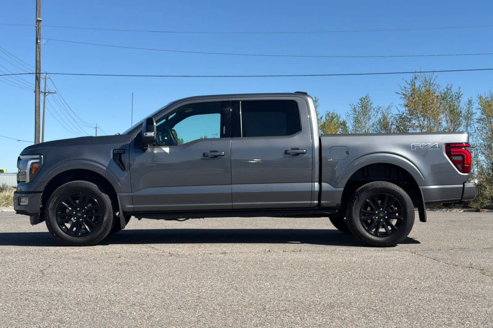 Certified 2024 Ford F150 Platinum w/ FX4 Off-Road Package AWD/4WD image 5