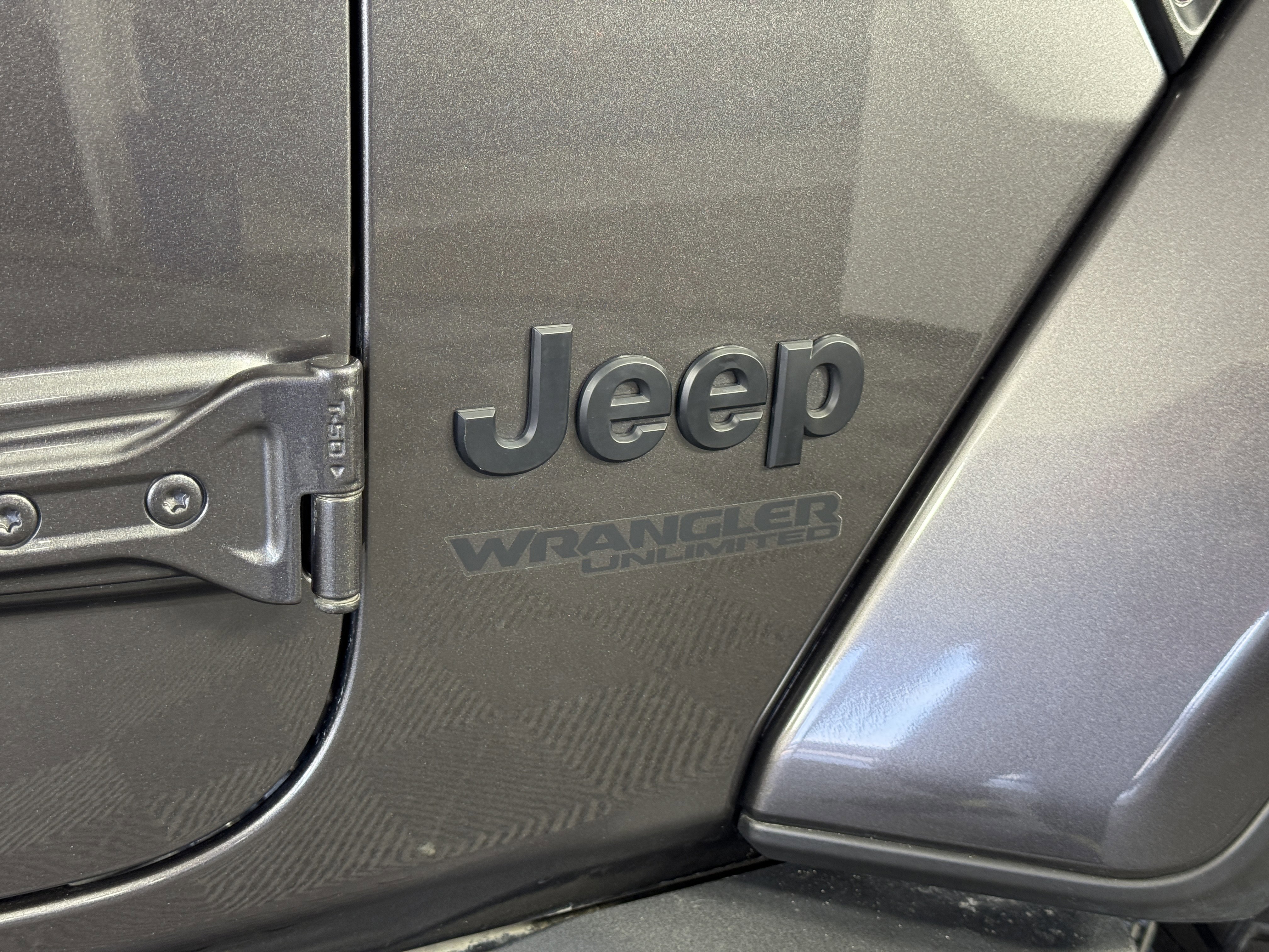 Used 2022 Jeep Wrangler Unlimited Sahara image 9