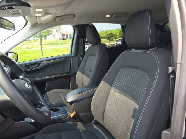 Certified 2025 Ford Escape Active FWD image 13