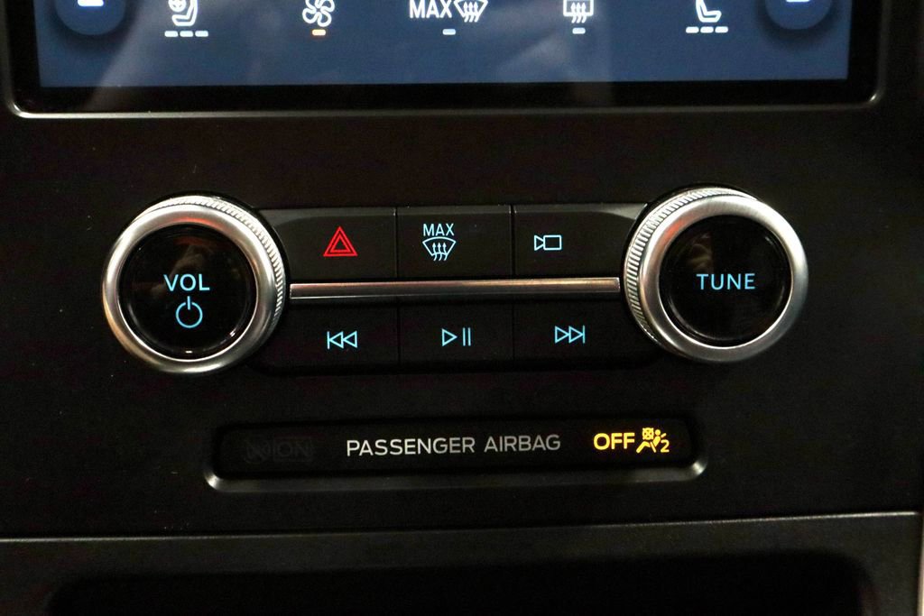 Certified 2024 Ford Edge SEL w/ Sport Appearance Package AWD/4WD image 31