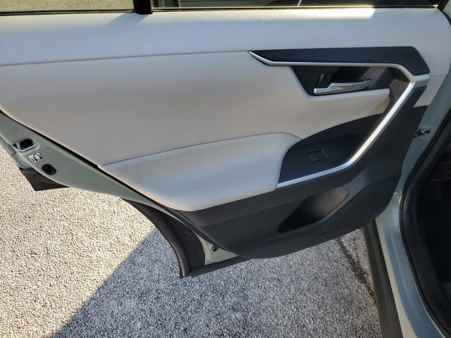 Used 2019 Toyota RAV4 XLE image 13