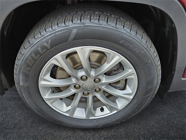 Used 2020 Jeep Cherokee Latitude image 8