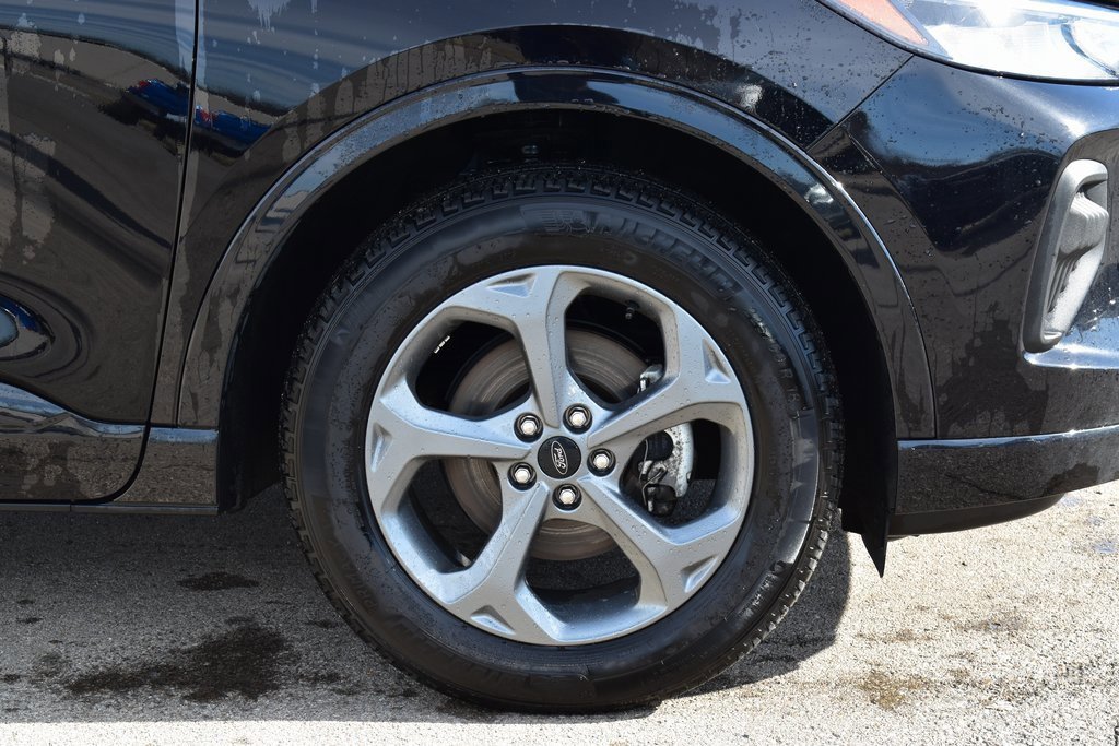 Certified 2023 Ford Escape ST-Line w/ Tech Pack #1 image 5