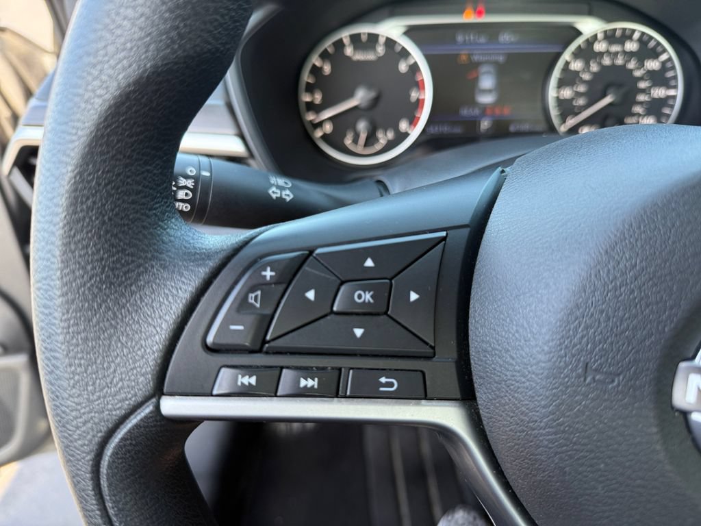 Used 2024 Nissan Altima 2.5 SV FWD image 18