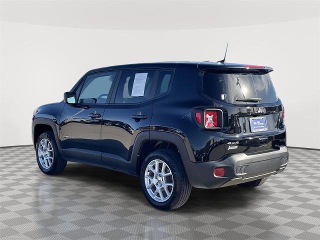 Used 2023 Jeep Renegade Latitude image 3