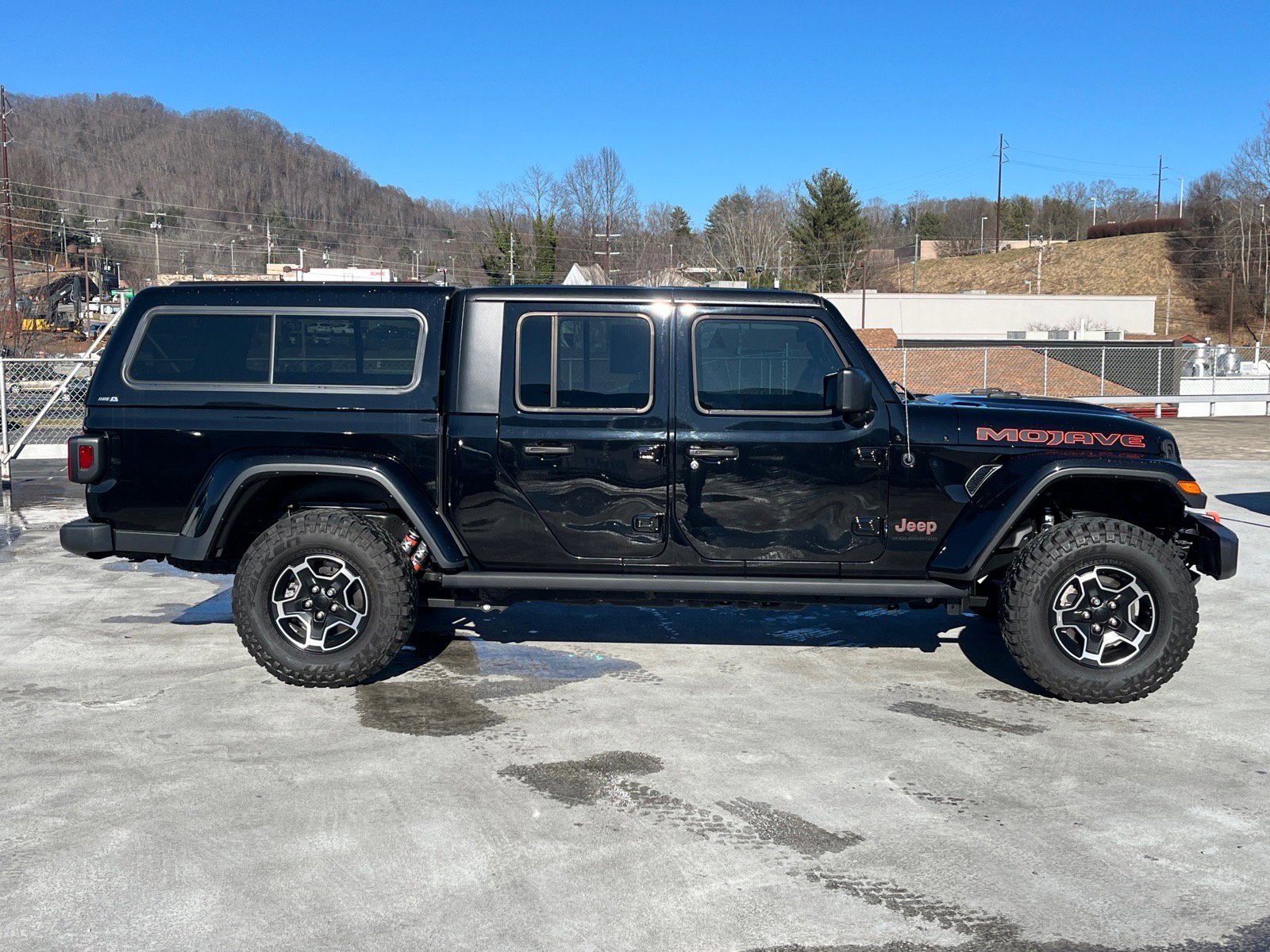 Used 2023 Jeep Gladiator Mojave w/ Cold Weather Group image 2
