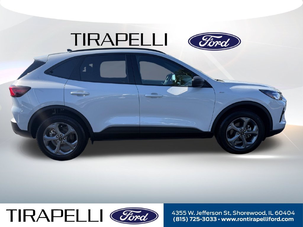 Certified 2025 Ford Escape ST-Line w/ Cold Weather Package AWD/4WD image 4