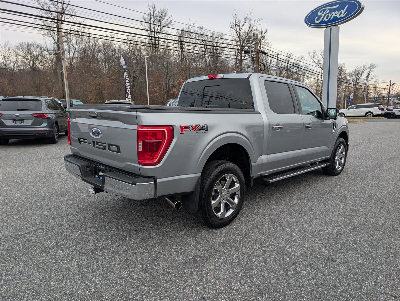 Certified 2022 Ford F150 XLT w/ Equipment Group 302A High image 5