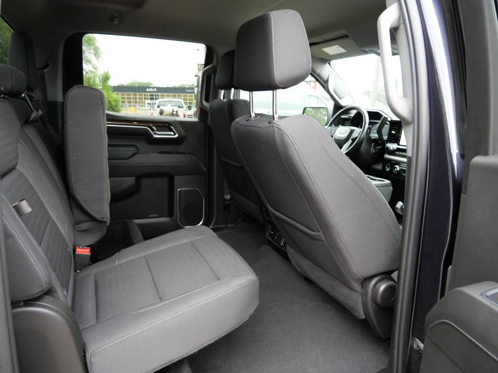 Used 2022 GMC Sierra 1500 Elevation w/ LPO, Elevation Black Package AWD/4WD image 13