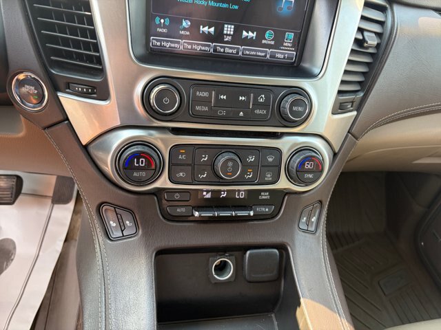 Used 2017 Chevrolet Suburban LT AWD/4WD image 11