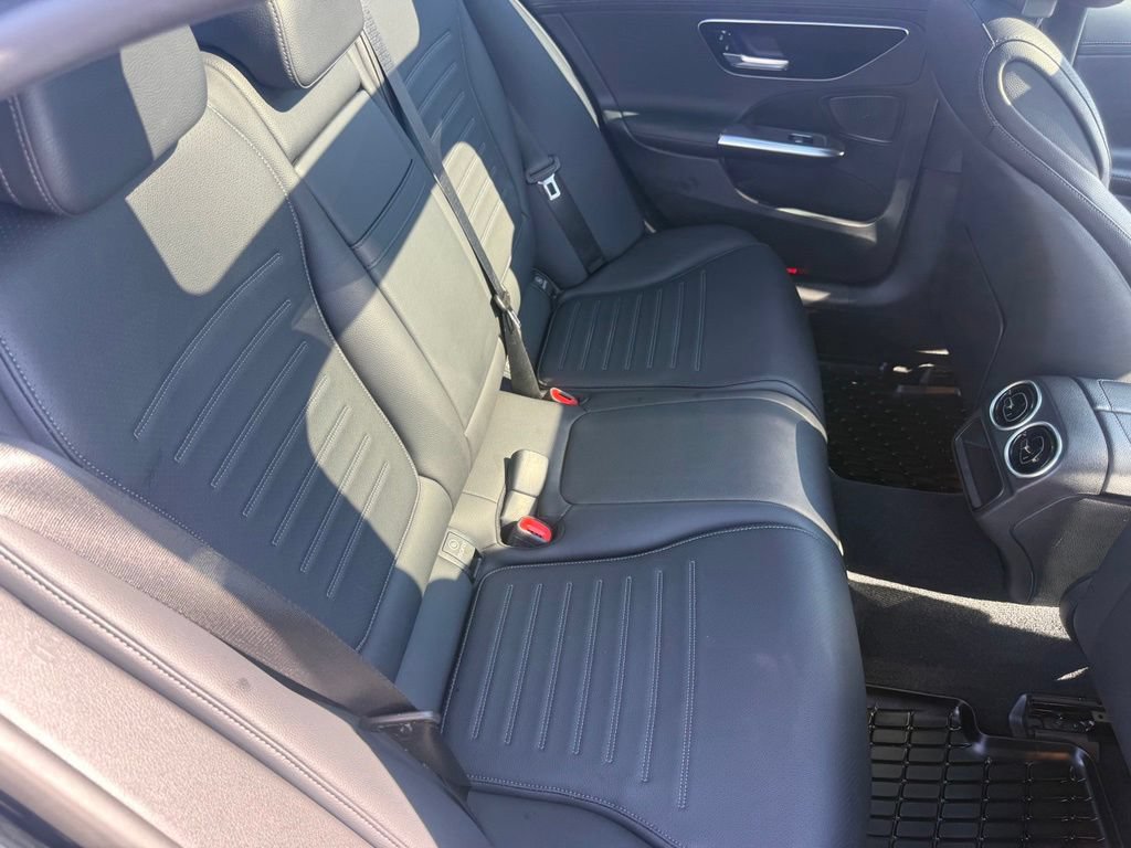 Used 2023 Mercedes-Benz C 300 4MATIC Sedan image 43