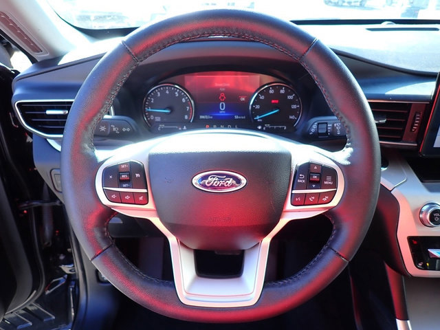 Certified 2022 Ford Explorer XLT w/ Equipment Group 202A image 20