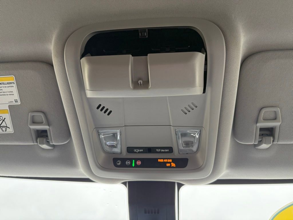 Used 2023 Chevrolet Equinox LT image 49