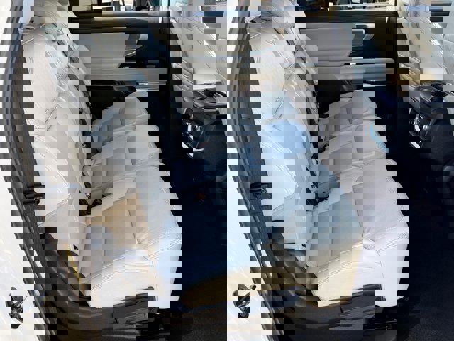 Certified 2025 Ford Expedition Max Platinum image 12