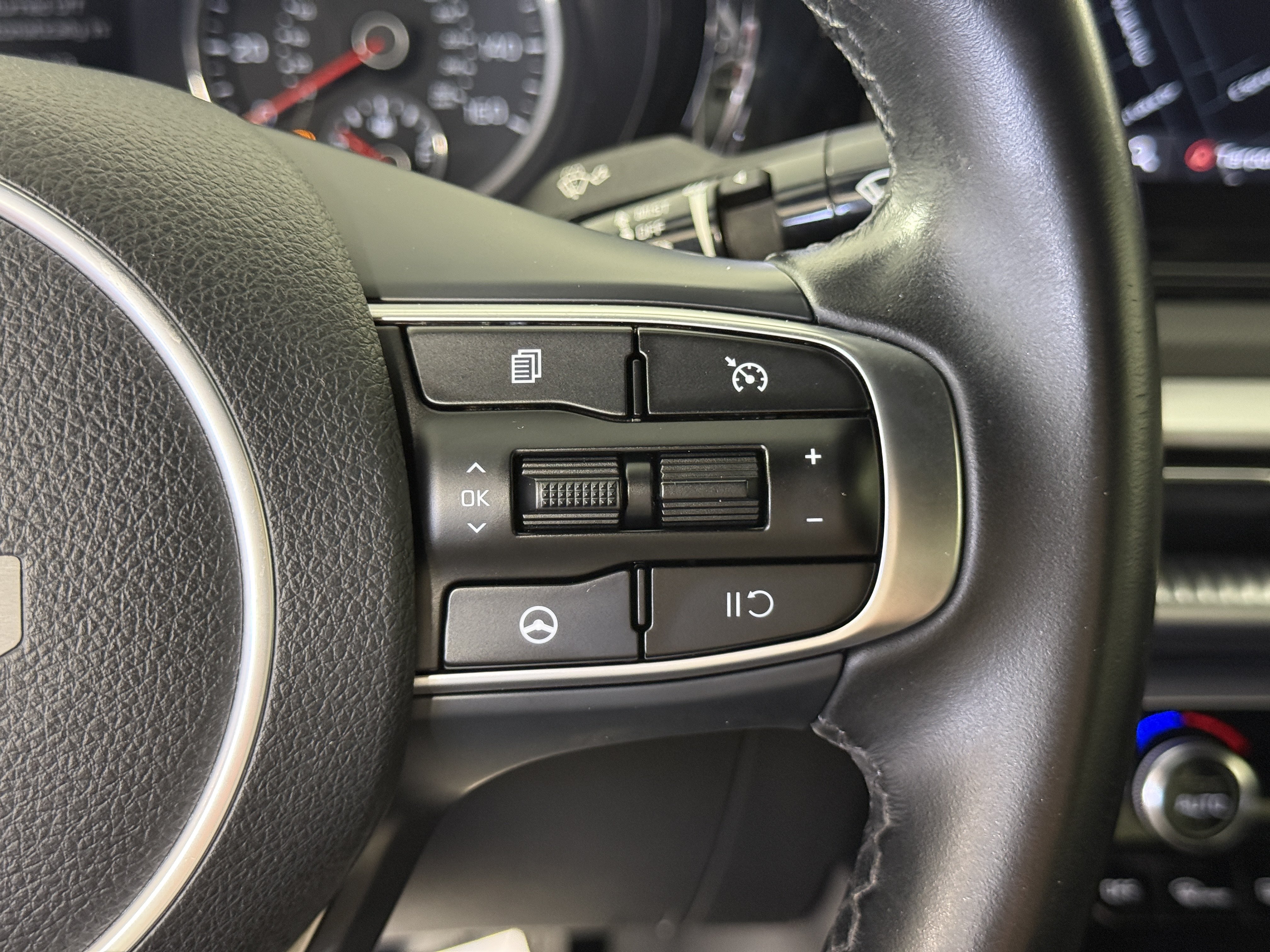 Used 2022 Kia K5 GT-Line AWD/4WD image 24