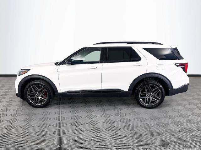 Certified 2025 Ford Explorer ST-Line w/ ST-Line Street Pack AWD/4WD image 4