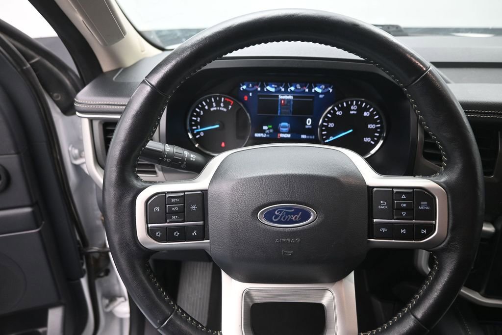 Certified 2024 Ford Expedition XLT RWD image 30