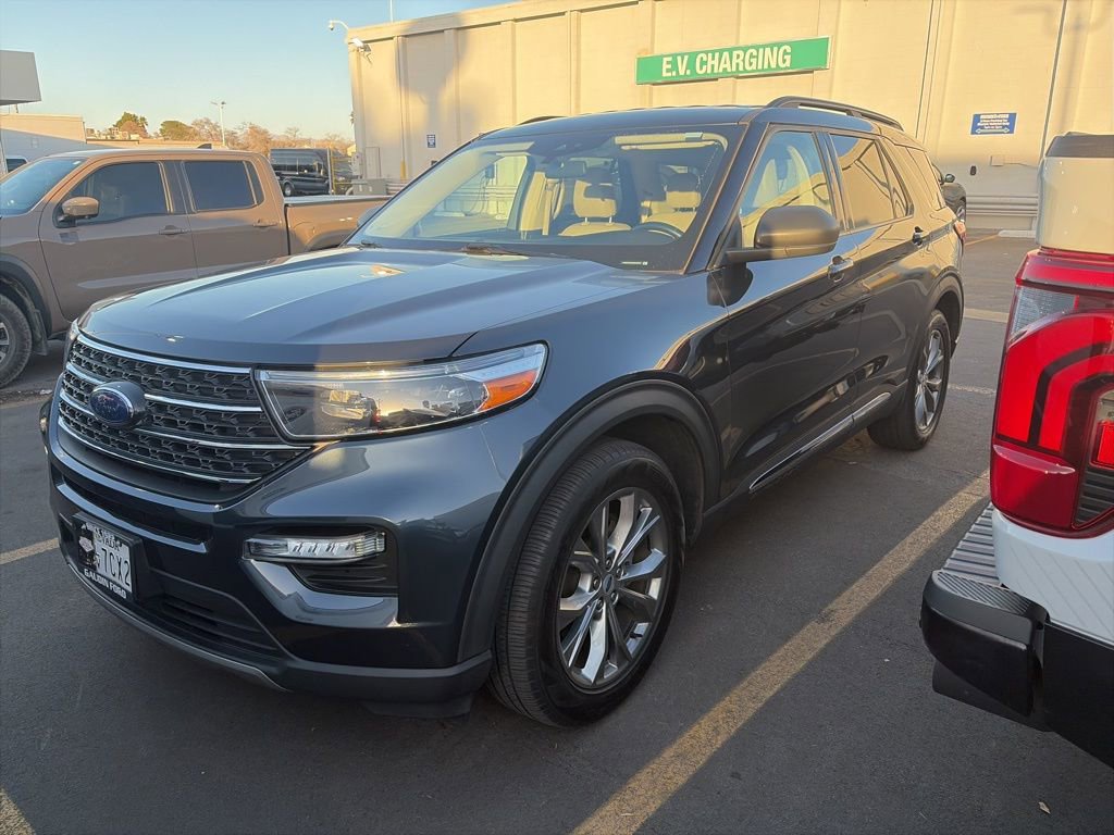 Certified 2022 Ford Explorer XLT w/ Equipment Group 202A