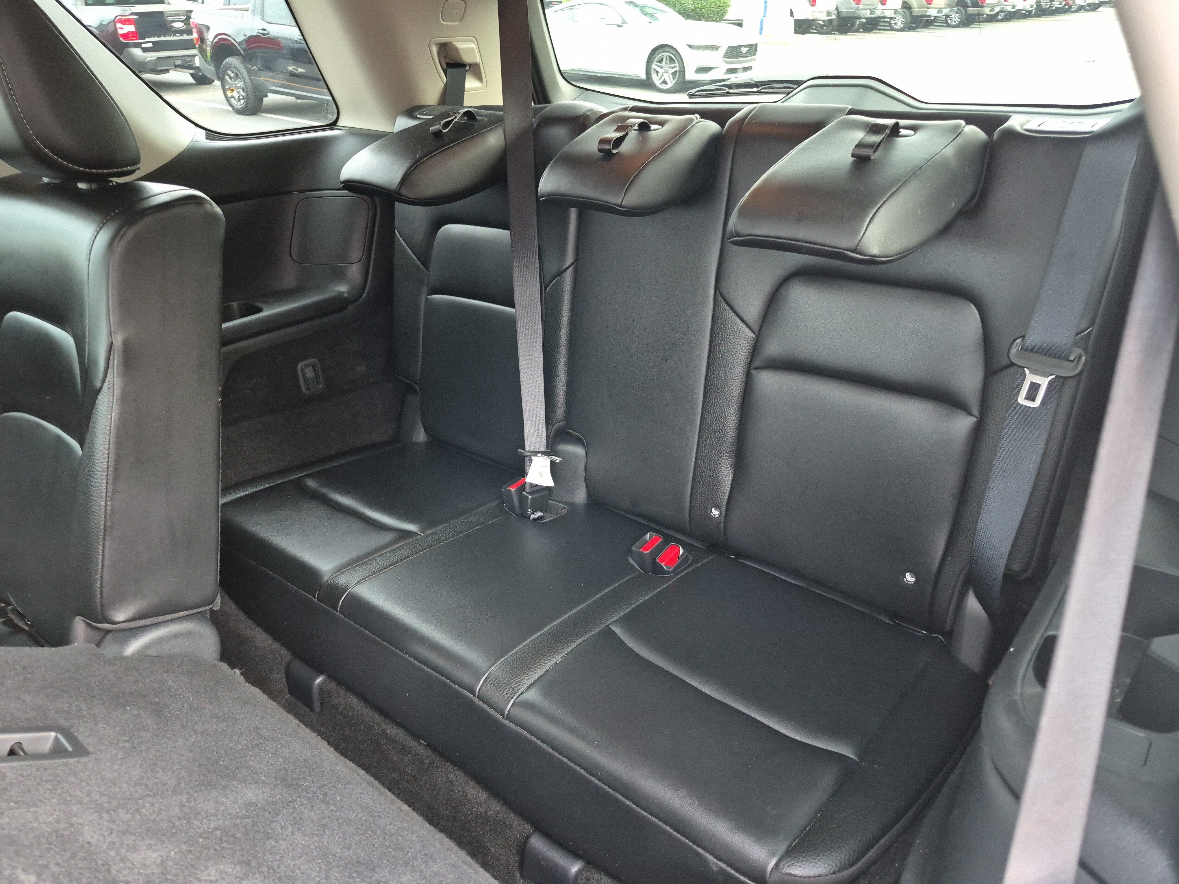 Used 2024 Nissan Pathfinder SL AWD/4WD image 16
