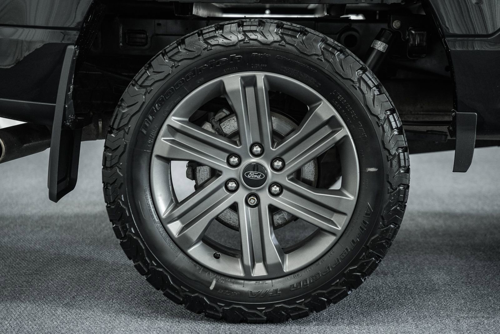 Certified 2023 Ford F150 Lariat image 17