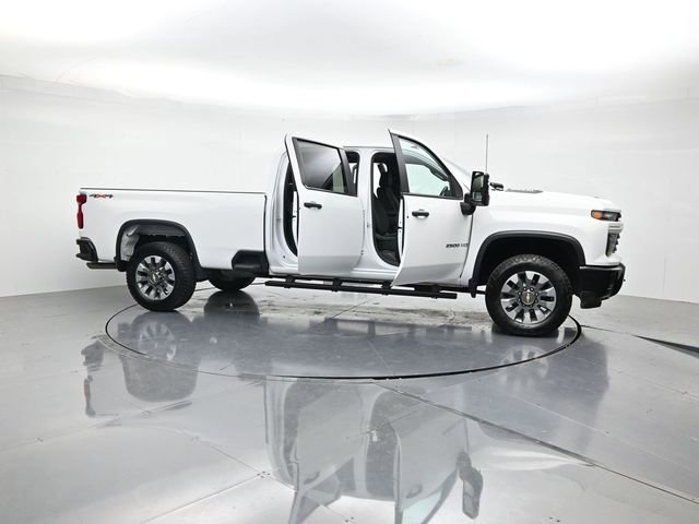 Used 2025 Chevrolet Silverado 2500 Custom AWD/4WD image 47