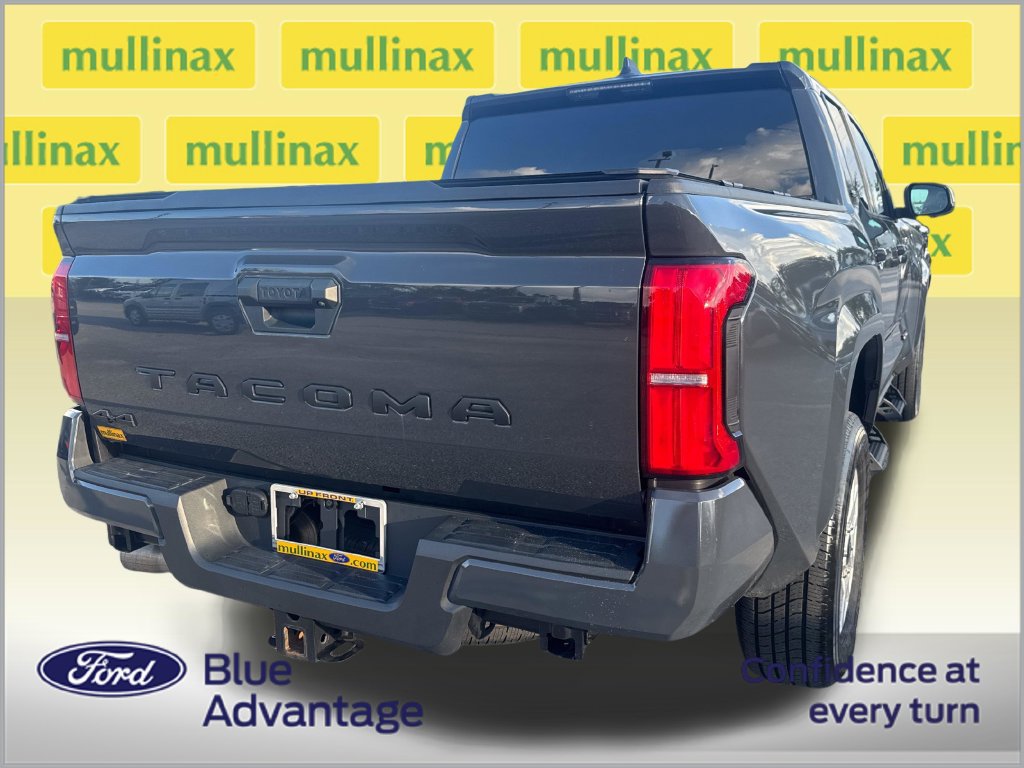 Used 2025 Toyota Tacoma SR5 AWD/4WD image 4