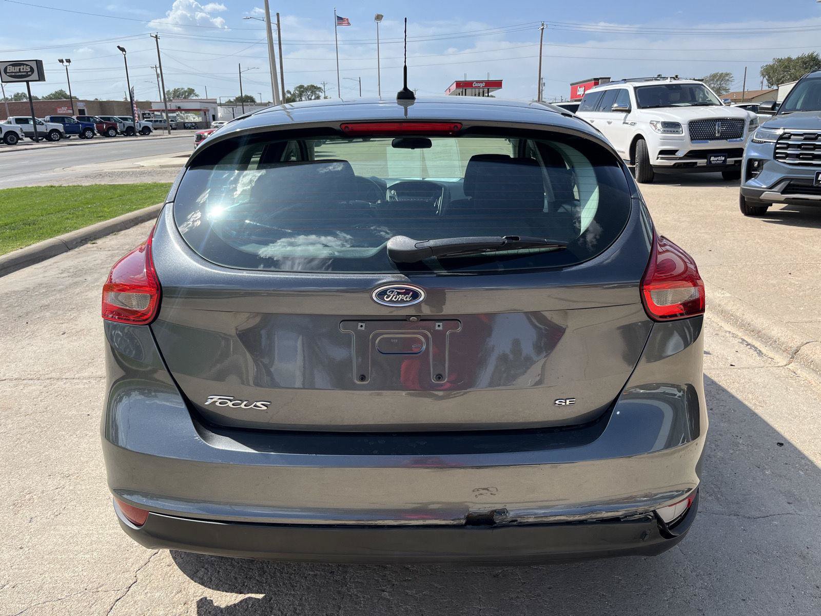 Certified 2018 Ford Focus SE FWD image 9