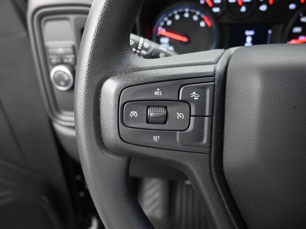 Used 2025 Chevrolet Silverado 1500 Custom image 14
