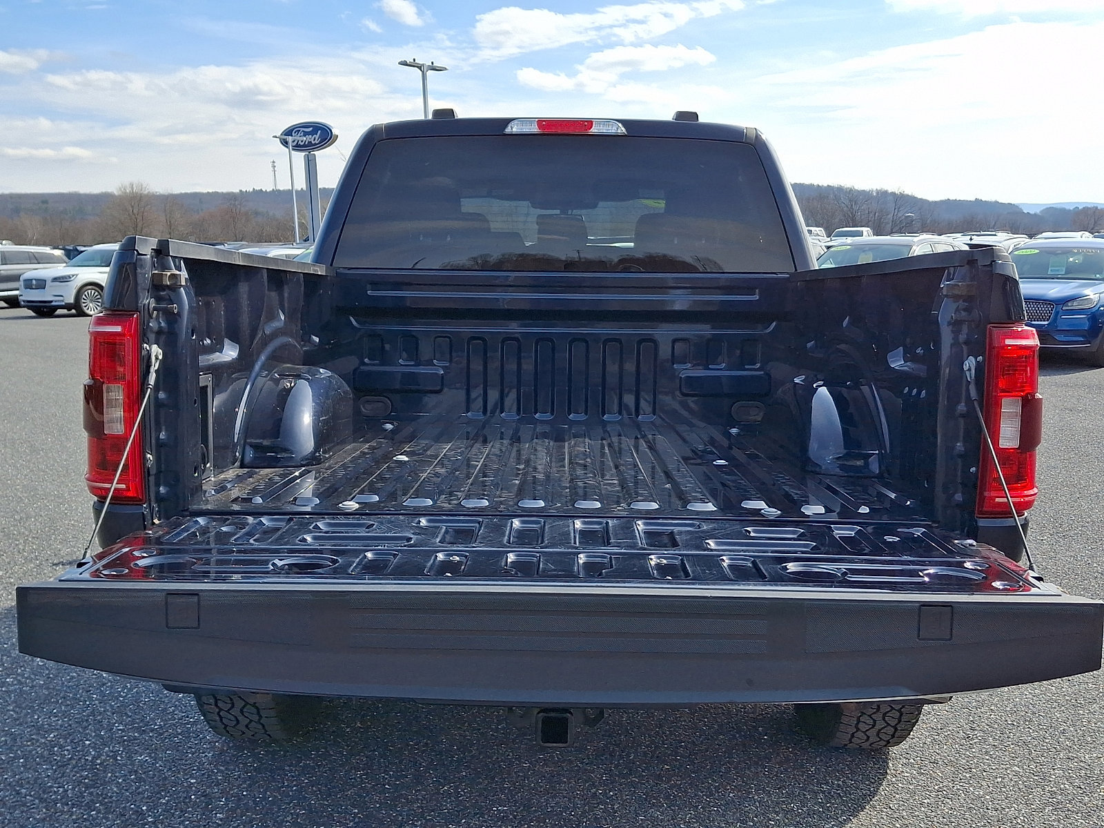 Certified 2022 Ford F150 XLT w/ Equipment Group 302A High image 27