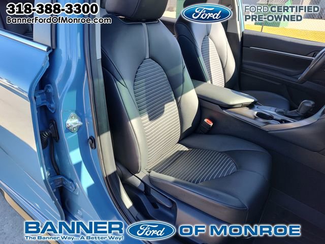 Used 2024 Toyota Camry SE image 21