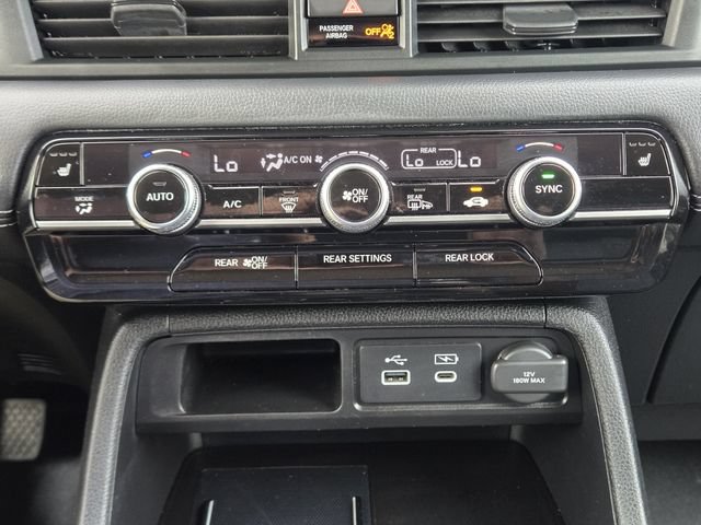 Used 2023 Honda Pilot Touring image 17