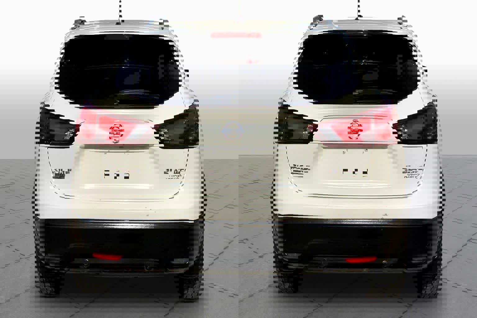 Used 2019 Nissan Rogue Sport SL w/ Premium Package image 3