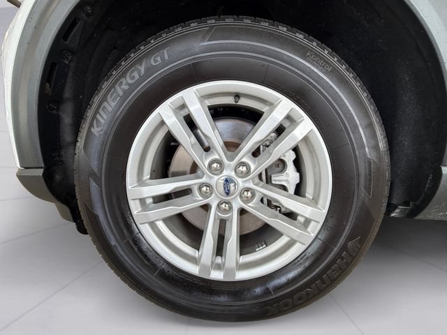 Certified 2022 Ford Explorer XLT w/ Equipment Group 202A AWD/4WD image 9