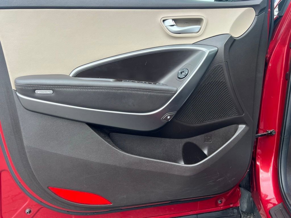 Used 2018 Hyundai Santa Fe Sport w/ 2.4L Value Package 02 AWD/4WD image 17
