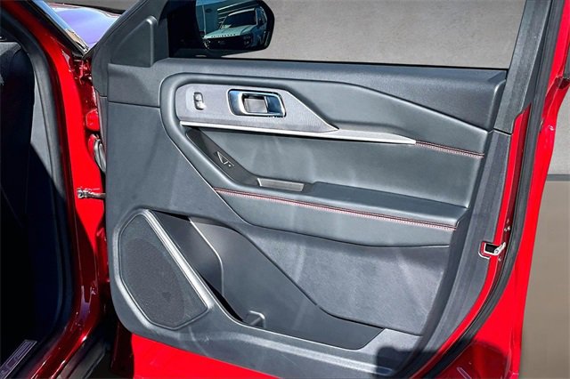Certified 2025 Ford Explorer ST-Line w/ Premium Package image 18