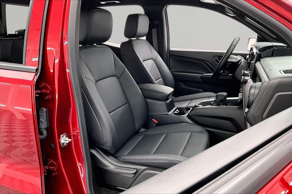 Used 2026 Chevrolet Colorado Trail Boss AWD/4WD image 7