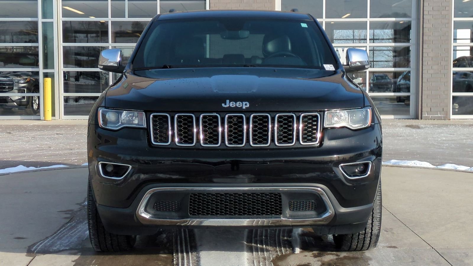 Used 2019 Jeep Grand Cherokee Limited w/ Trailer Tow Group IV image 10