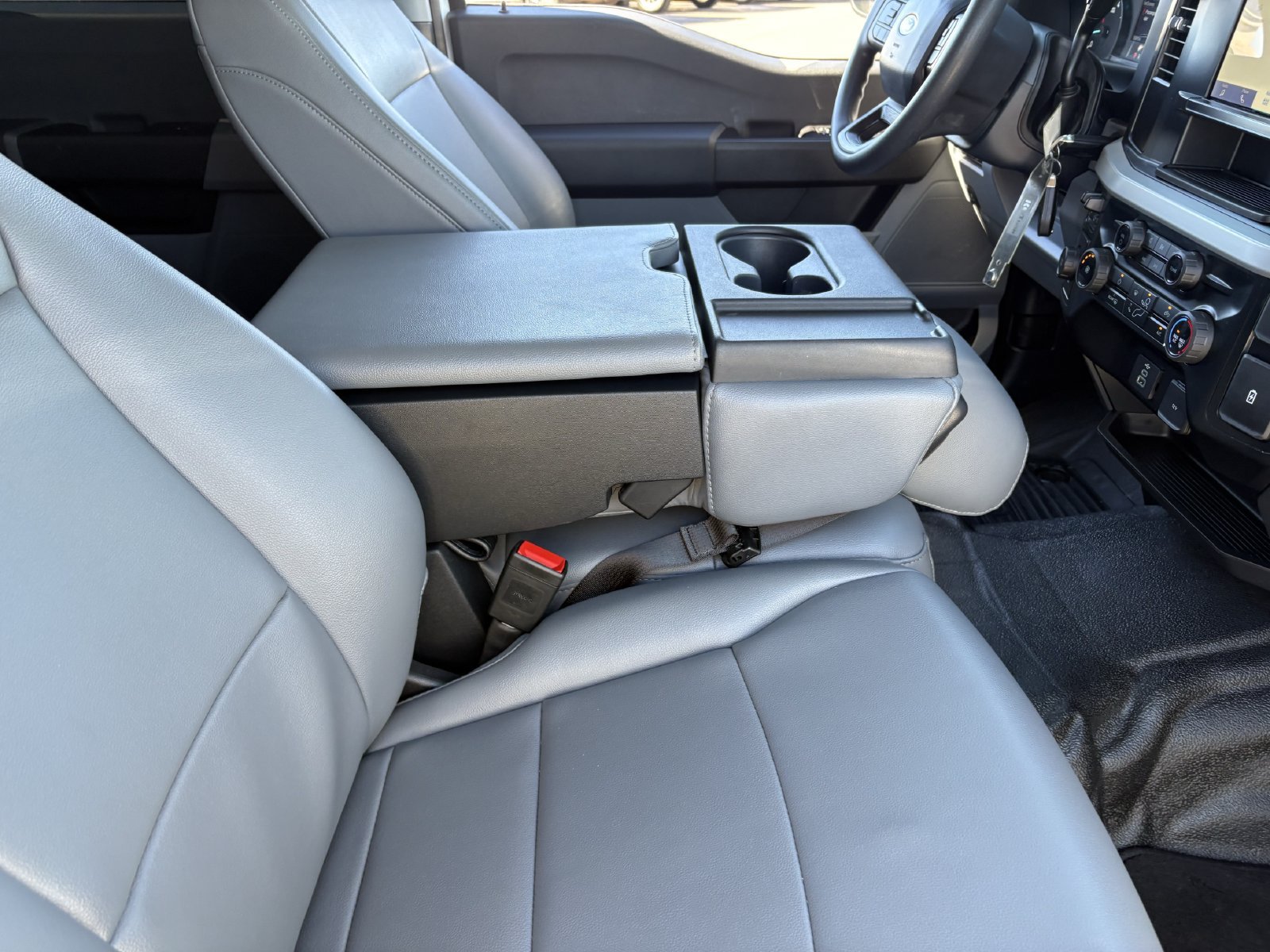 Certified 2024 Ford F250 XL w/ XL Chrome Package RWD image 13