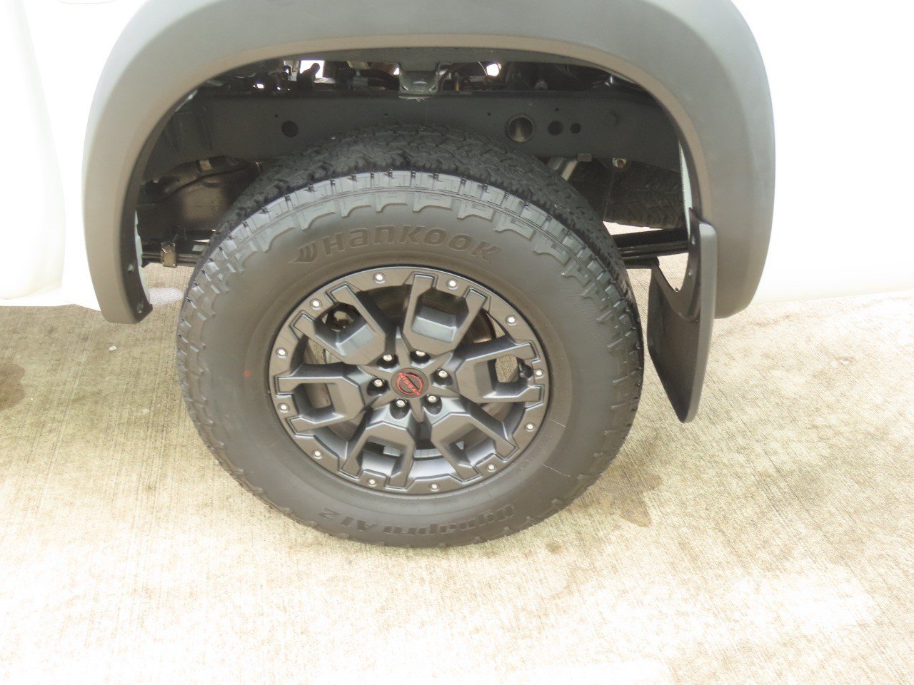 Used 2023 Nissan Frontier PRO-4X w/ Pro-4X Premium Package AWD/4WD image 16