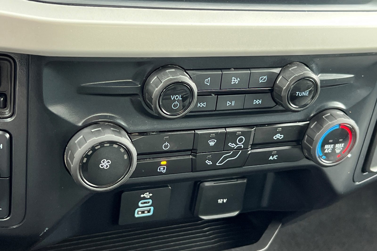 Certified 2024 Ford F350 XLT image 20