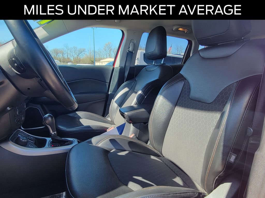 Used 2019 Jeep Compass Latitude w/ Cold Weather Group image 14