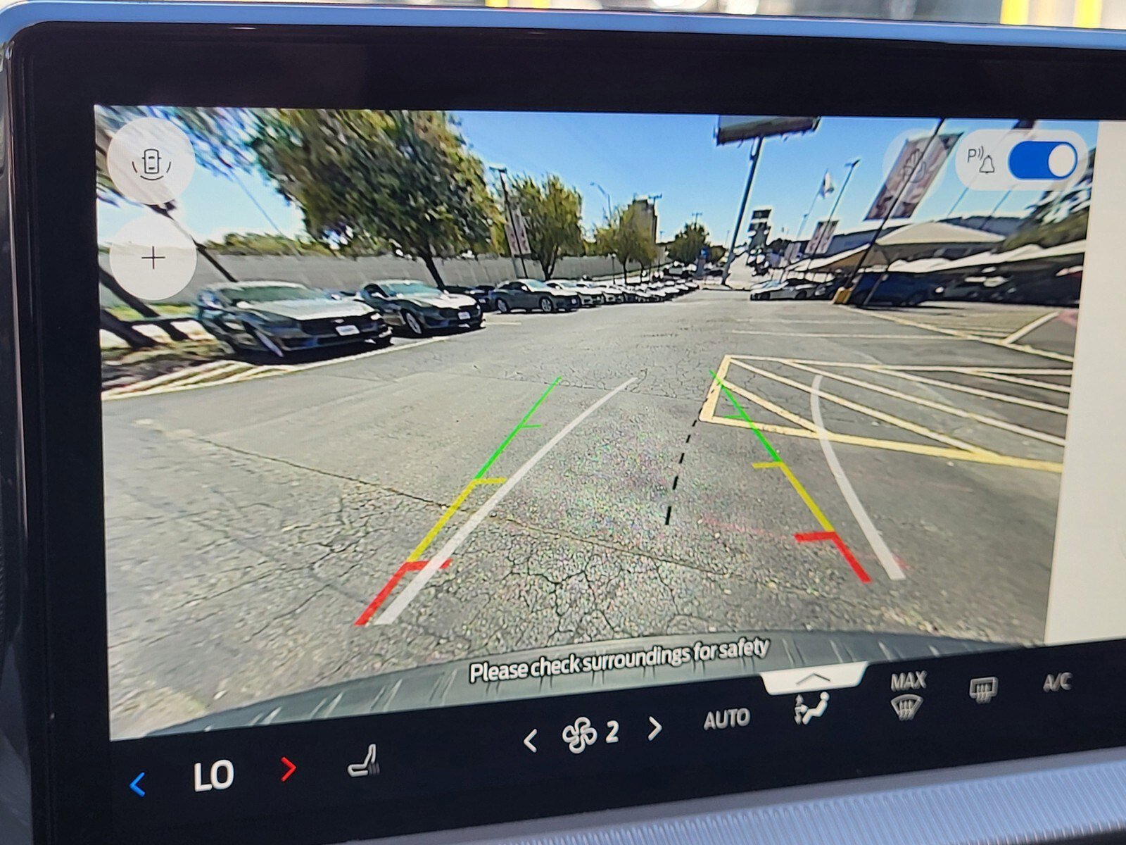 Certified 2025 Ford Explorer Active image 21