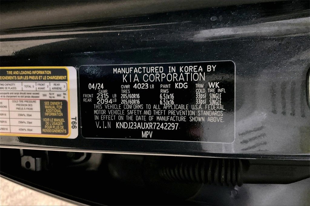 Used 2024 Kia Soul LX w/ LX Technology Package image 29