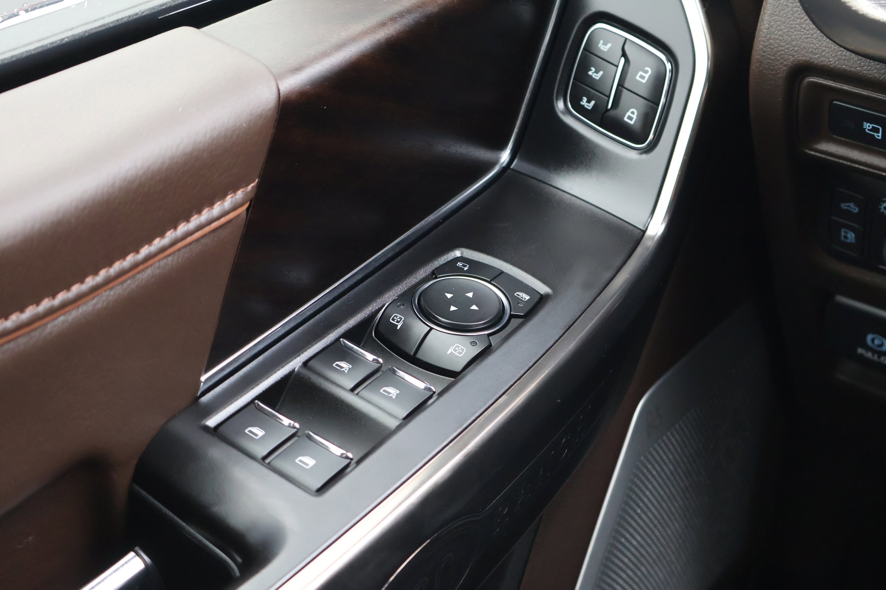 Certified 2022 Ford F150 King Ranch w/ Equipment Group 601A High image 16