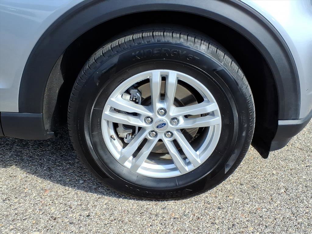 Certified 2023 Ford Explorer XLT image 10