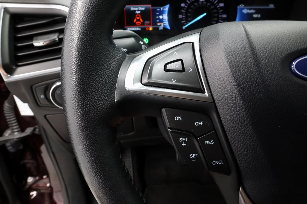 Certified 2024 Ford Edge Titanium AWD/4WD image 27