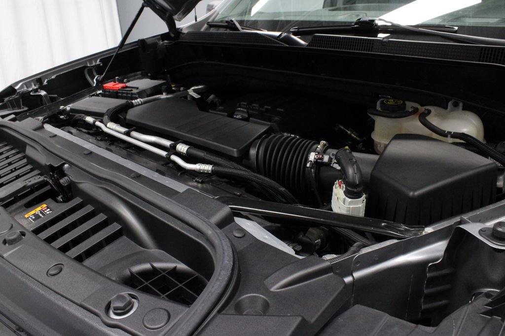 Used 2023 Chevrolet Silverado 1500 Custom AWD/4WD image 12