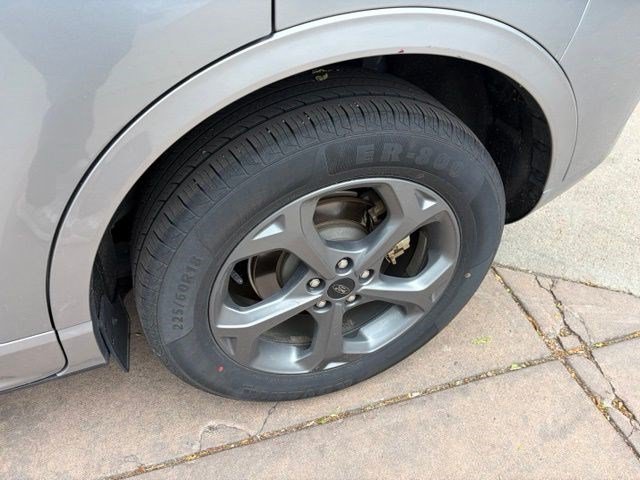 Certified 2024 Ford Escape ST-Line AWD/4WD image 11