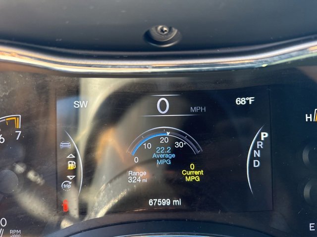 Used 2021 Jeep Grand Cherokee Laredo X image 16